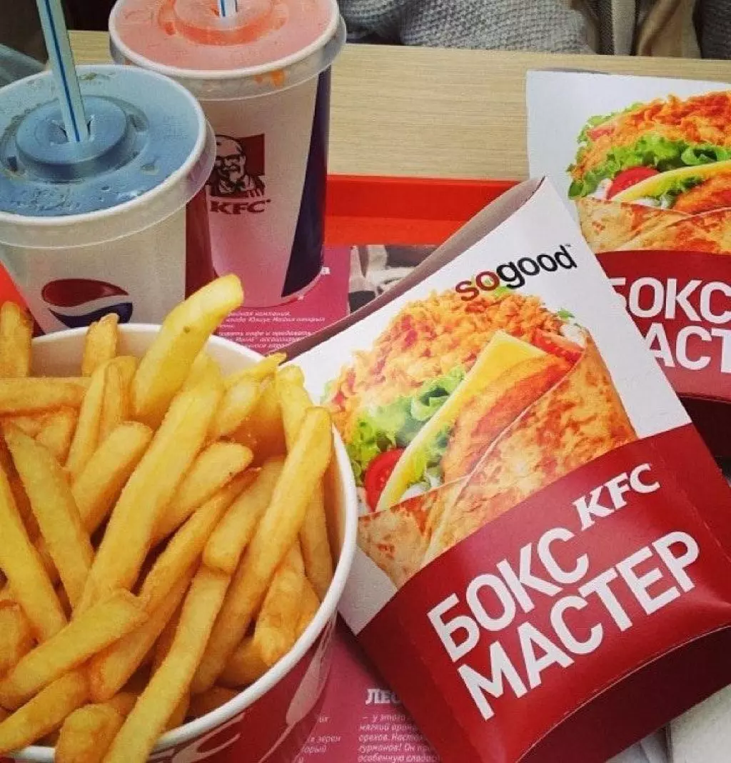 Киевси кафе доставка. КФС. KFC В Красноярске. KFC еда. Американский KFC.